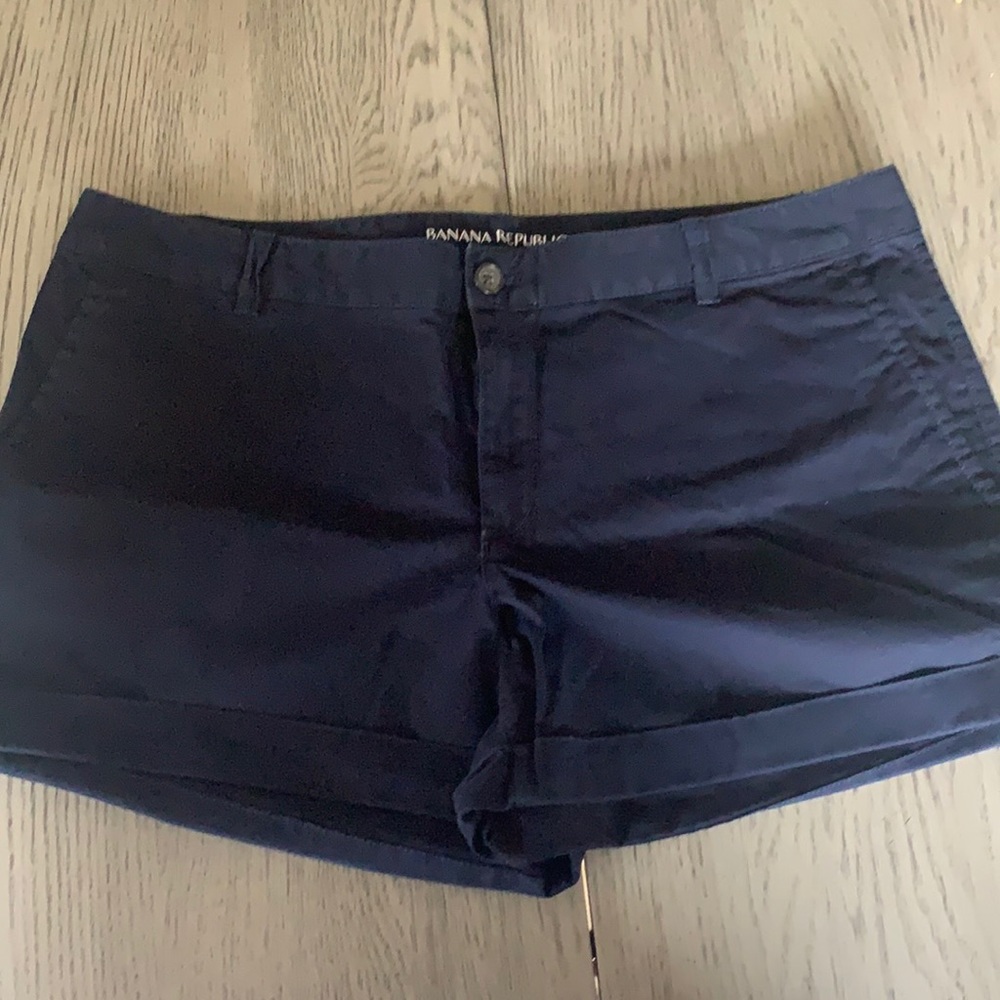 Banana Republic Navy Chino Short size 16s